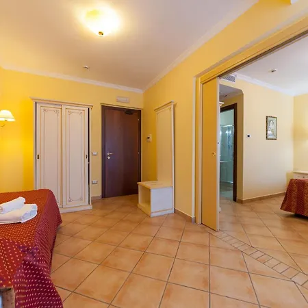 Hotell Loriana Park Sul 3*